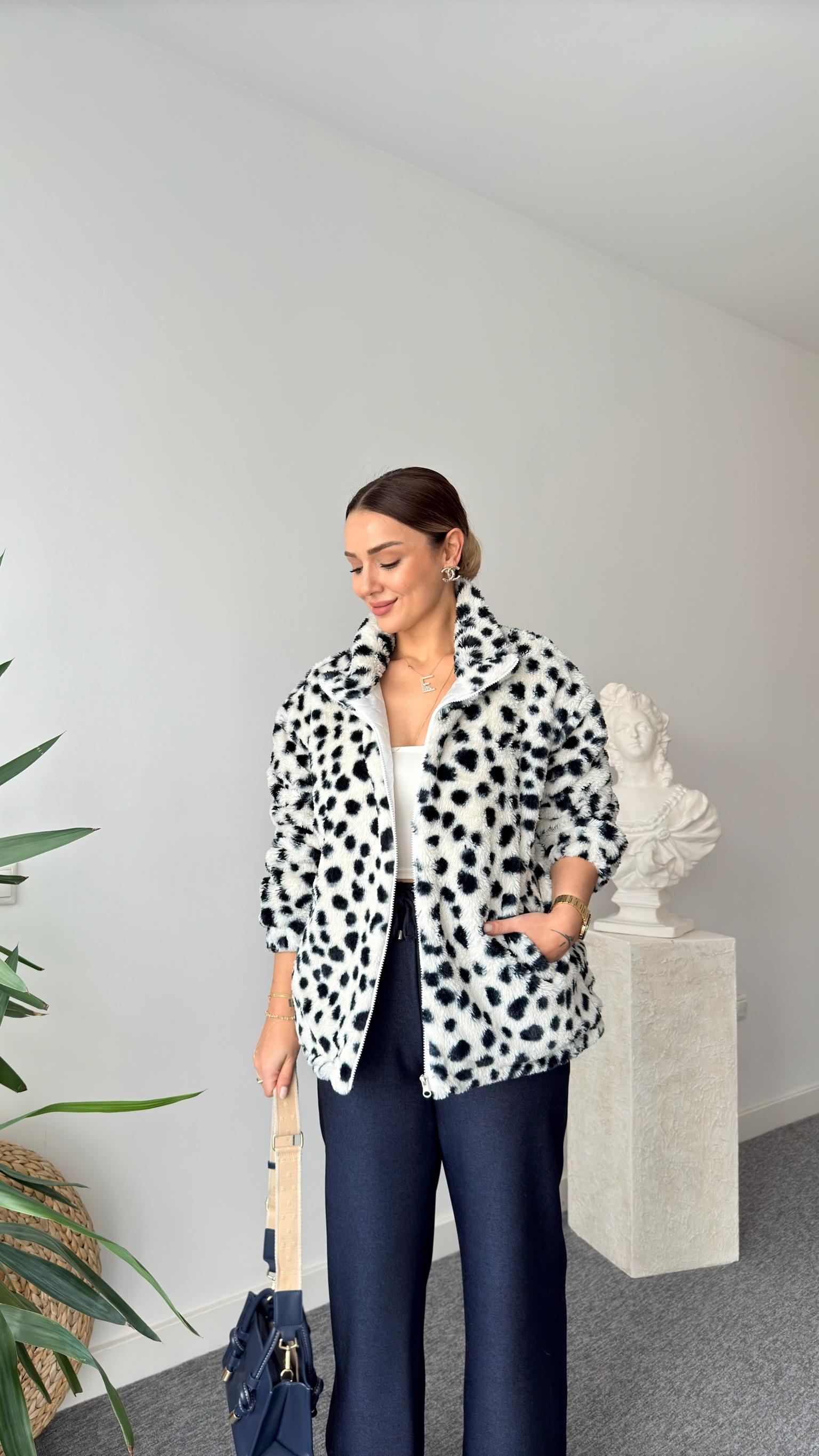 Natalia Benekli Astarlı Peluş Mont