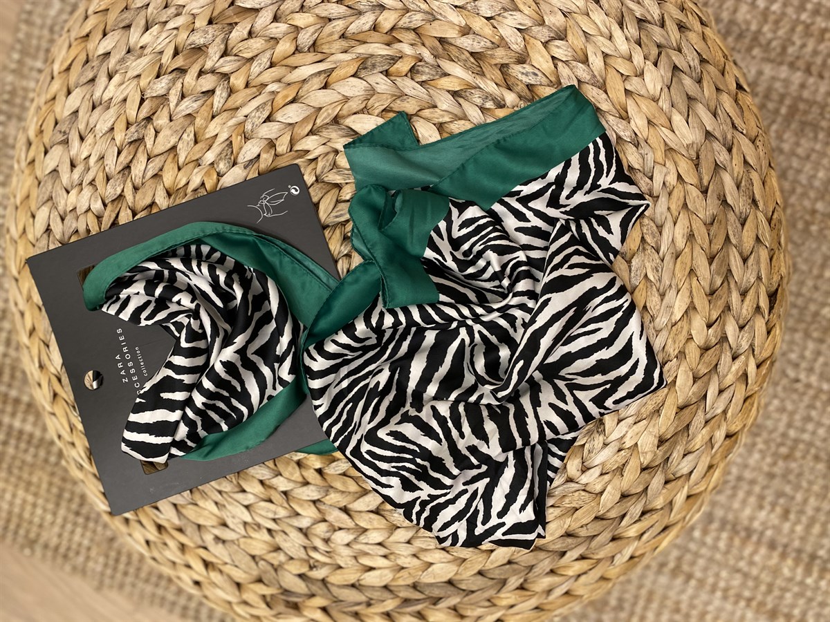Orjinal Marka Zebra Desenli Fular