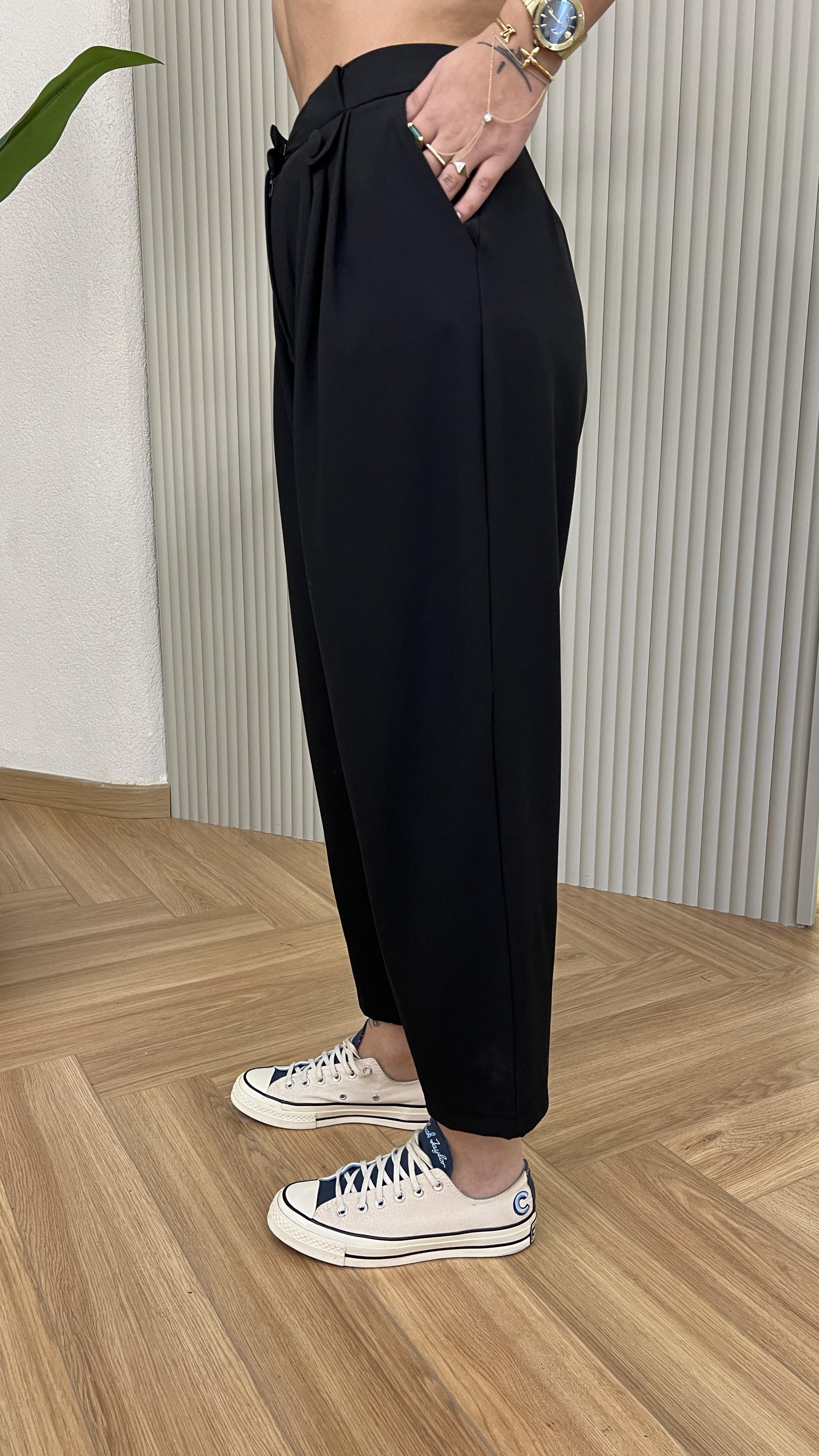 Siyah Melida Pile Detaylı Balon Model Pantolon