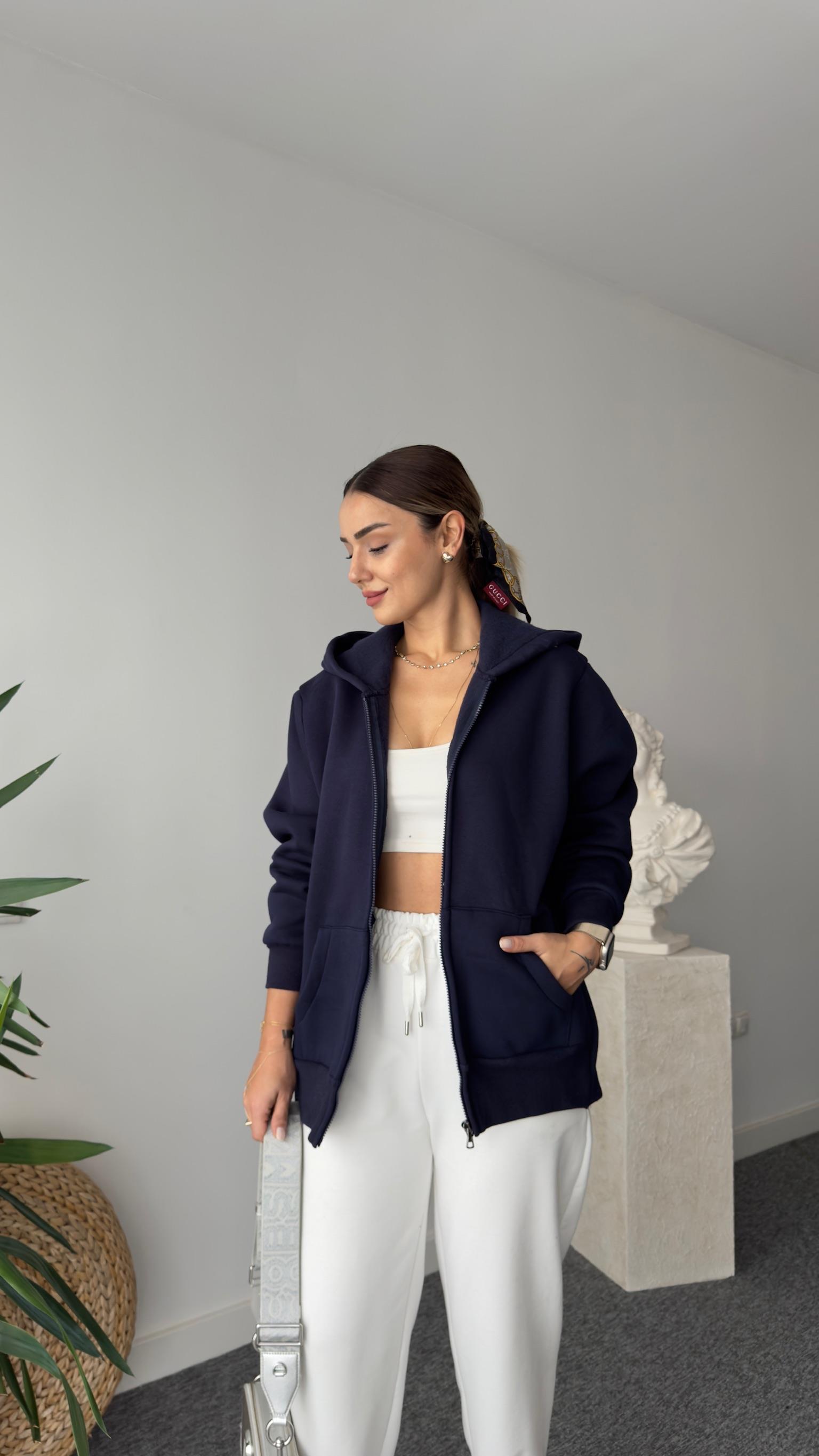 Lune Yanlar Yırtmaçlı Salaş Lacivert Sweatshirt