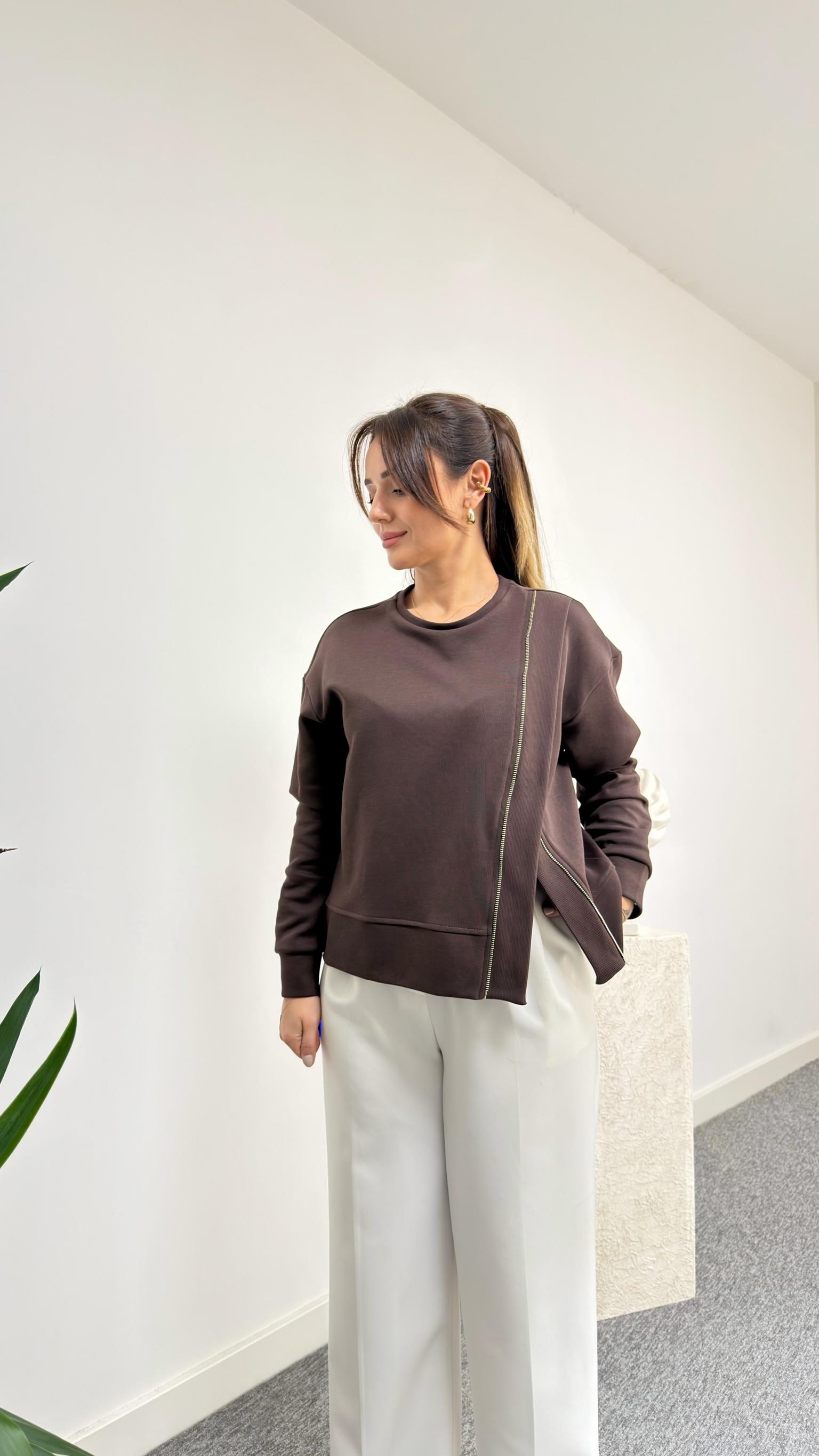 Kahve Marka Model Asimetrik Fermuarlı Sweat