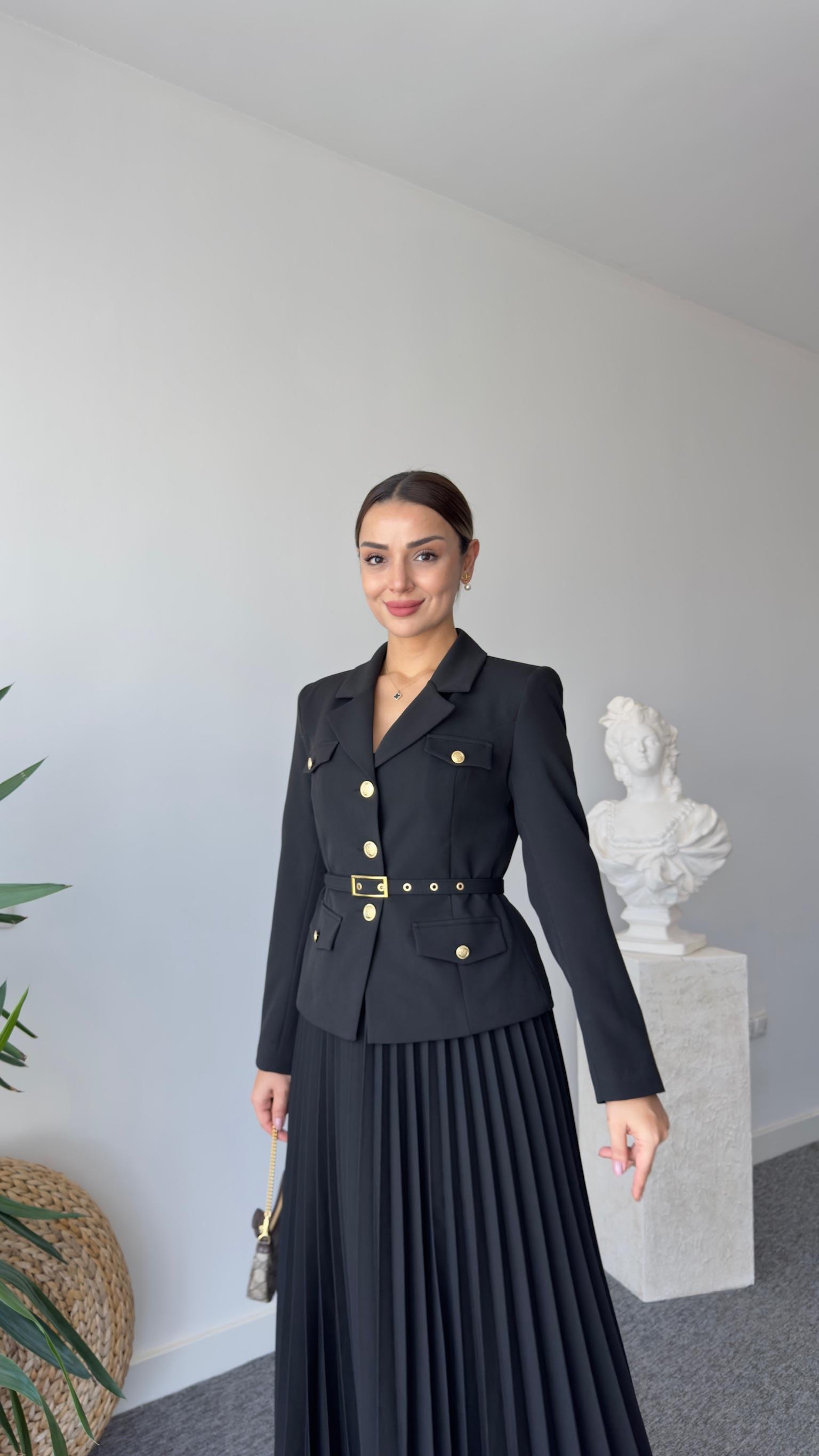 Luni Premium Siyah Etekli Takım