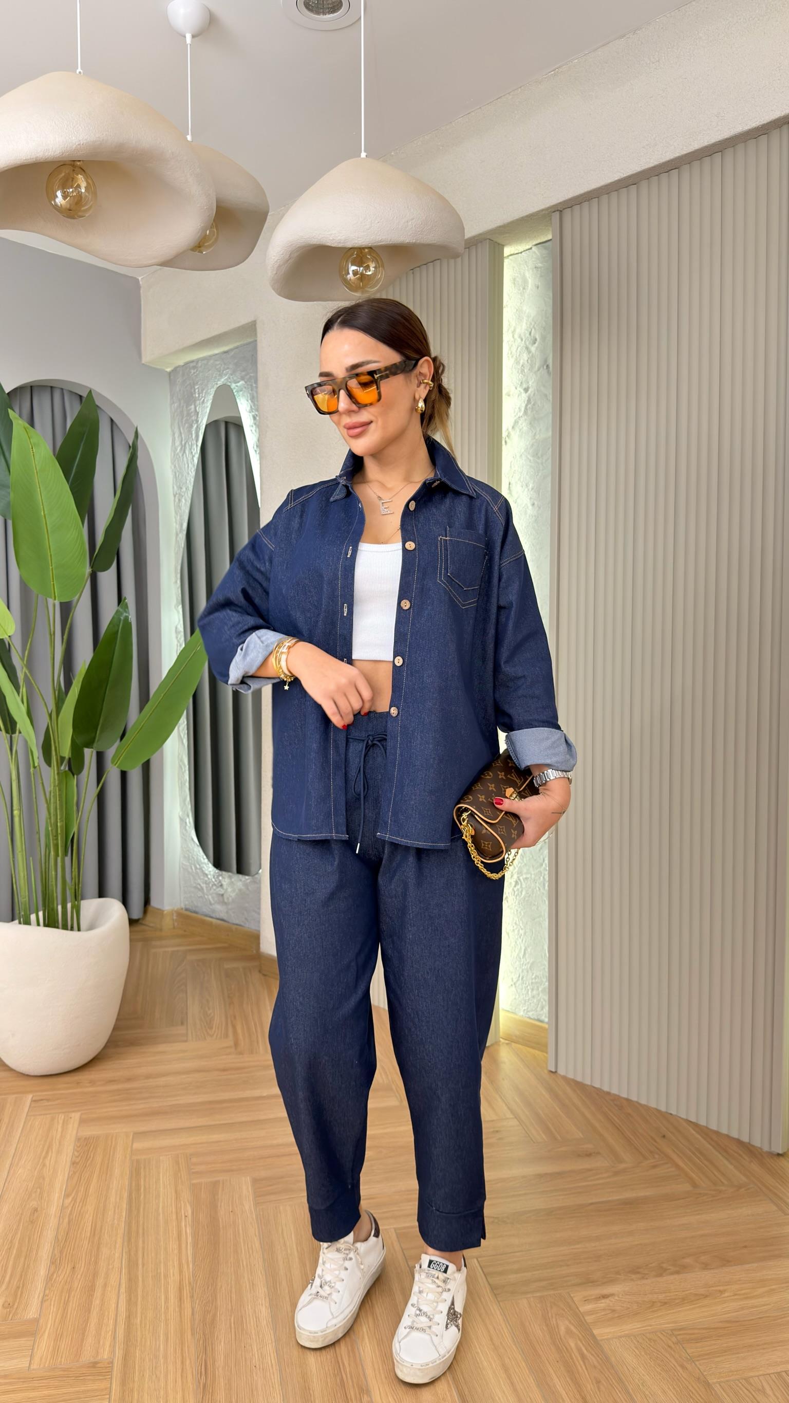 Lienz Dikiş Detaylı Lacivert Tensel Gömlek