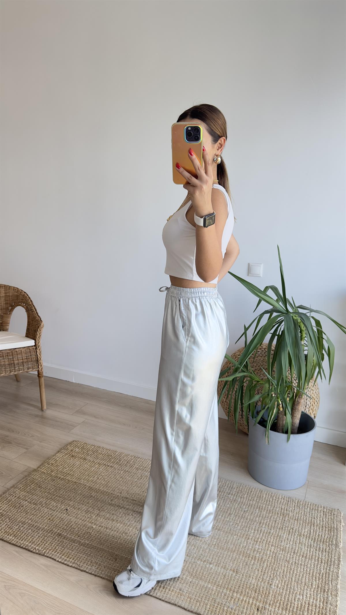 Gümüş Beli Lastikli Parlak Pantolon