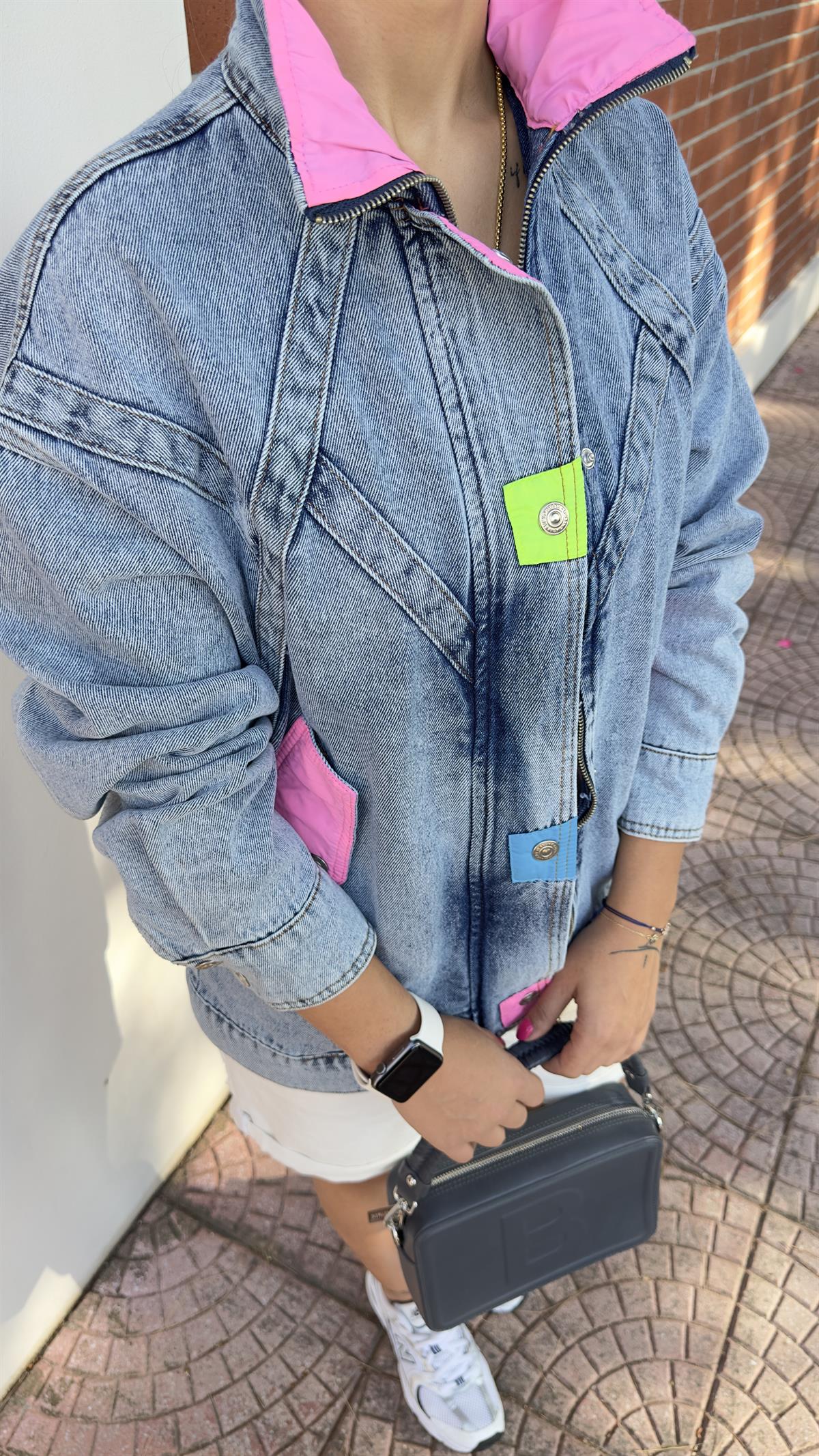 Rosy Renk Detaylı Jean Ceket