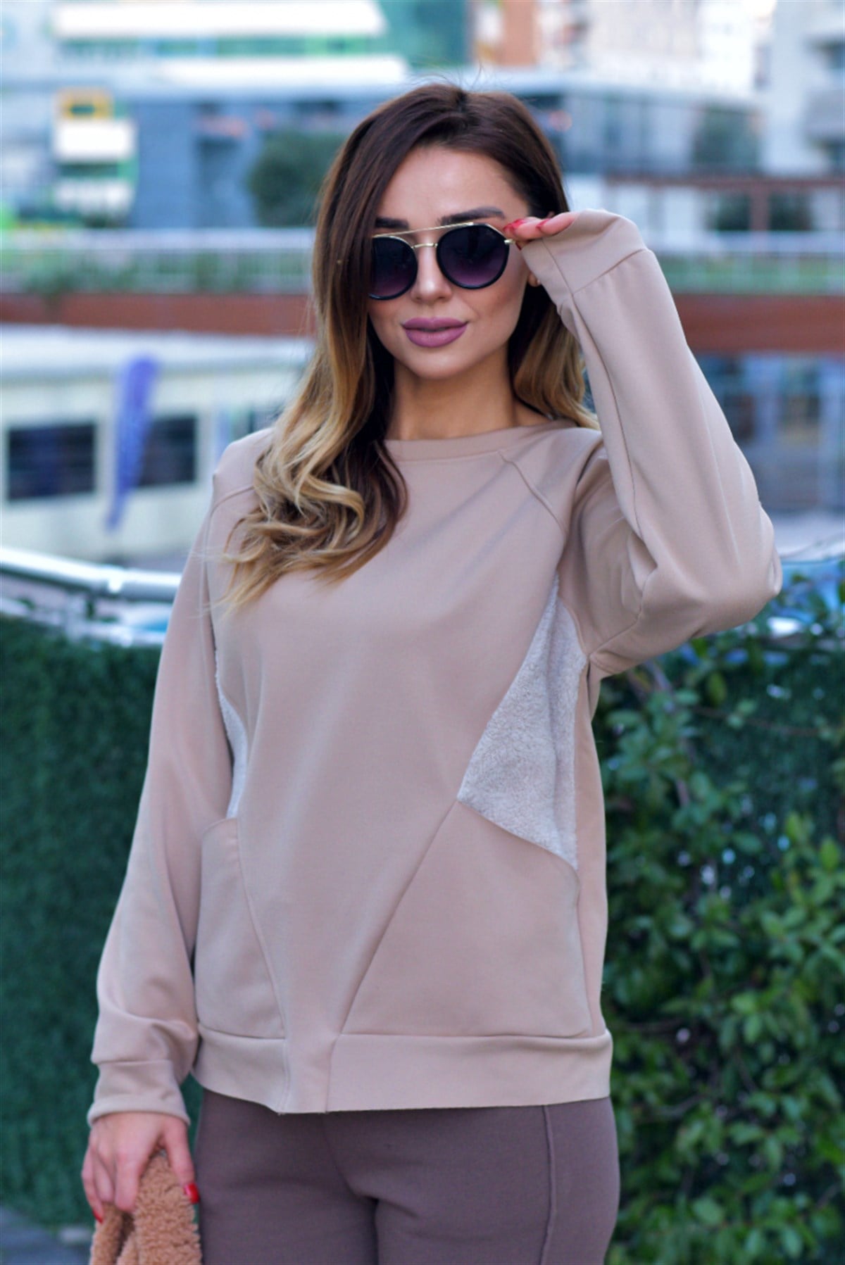 Peluş Detaylı Scuba Bej Sweat