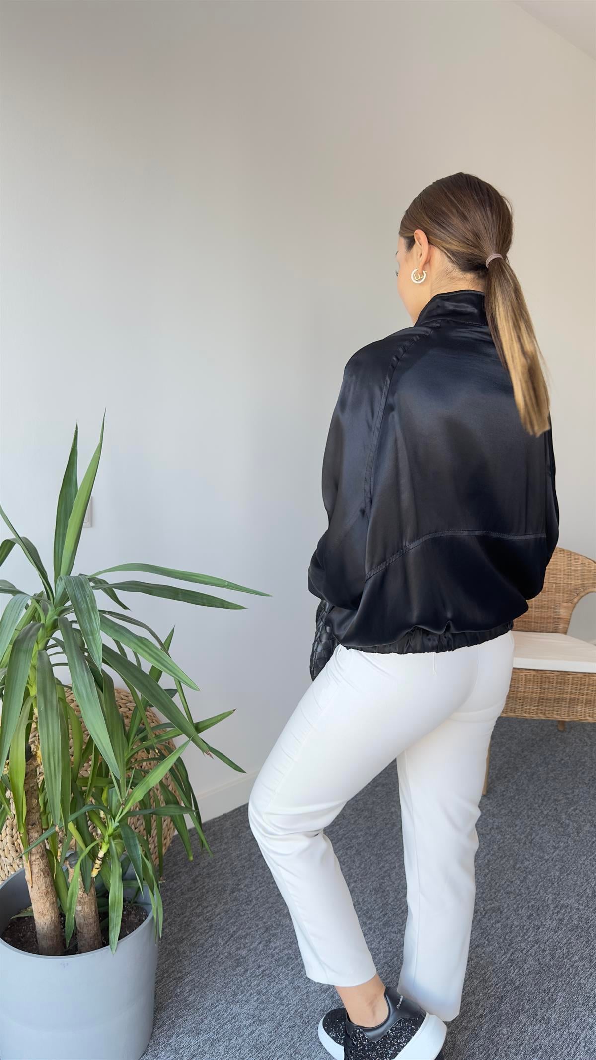 Saten Zra Model Siyah Bomber Ceket