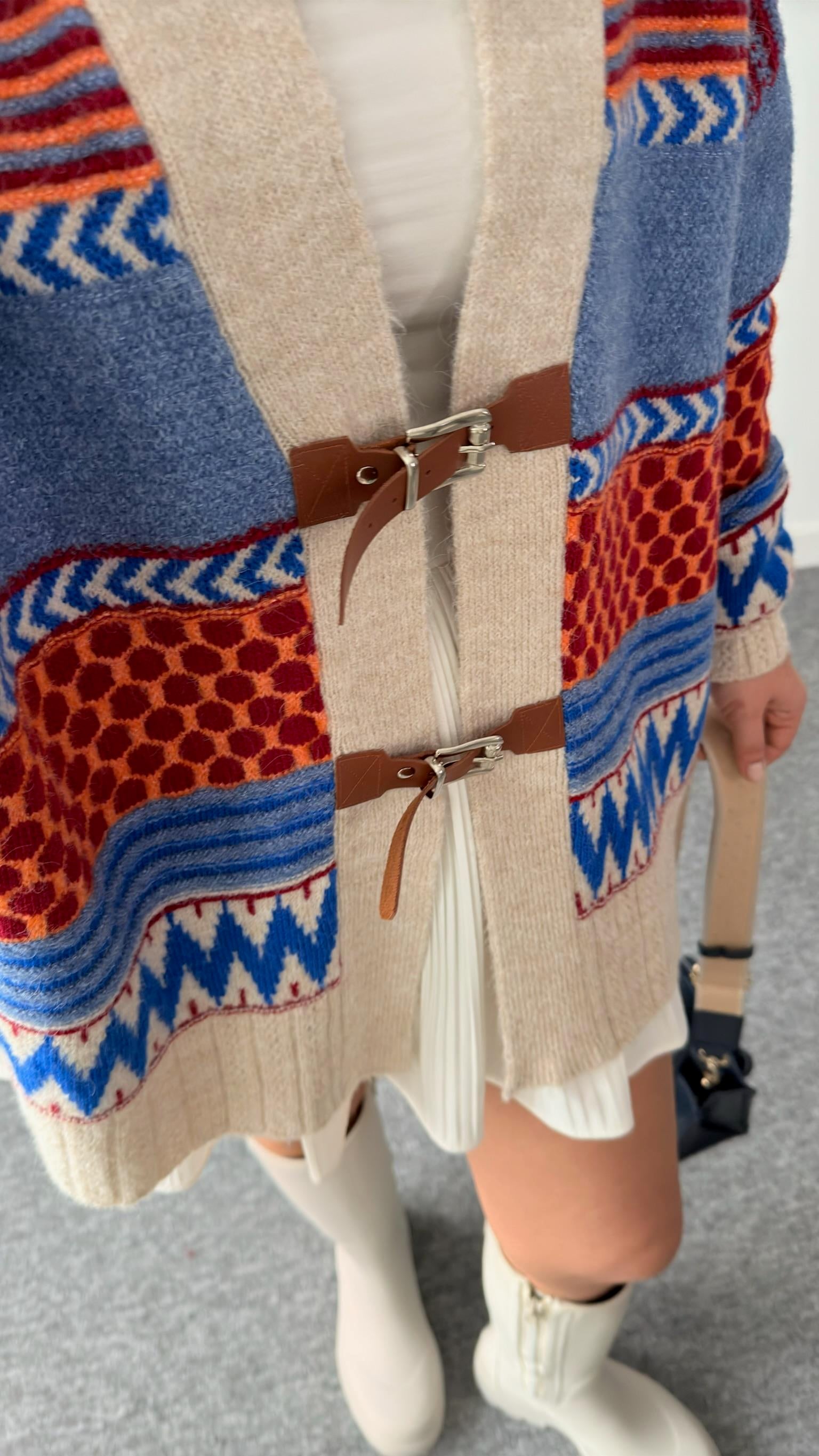 Deri Kemer Detay Mavi Tasarım Hırka