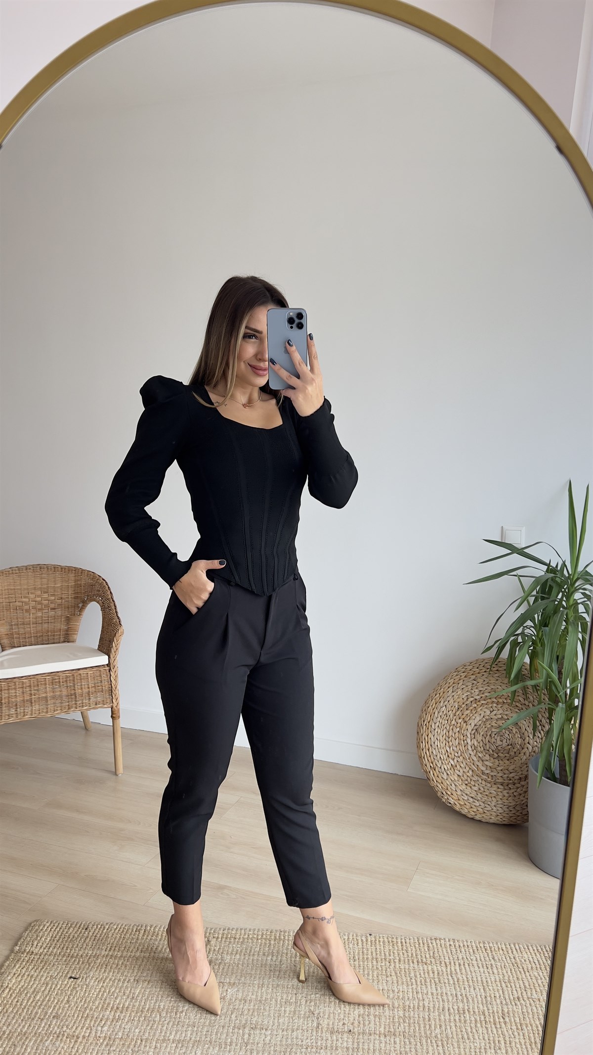 Şeritli Siyah Triko