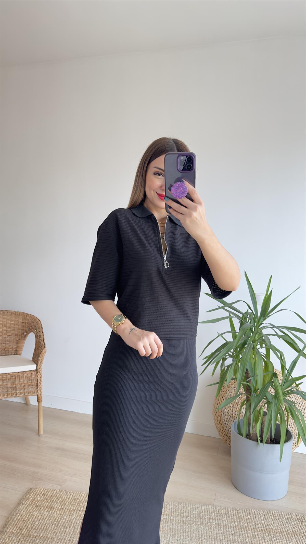 Polo Yaka Siyah Kısa Kol Triko