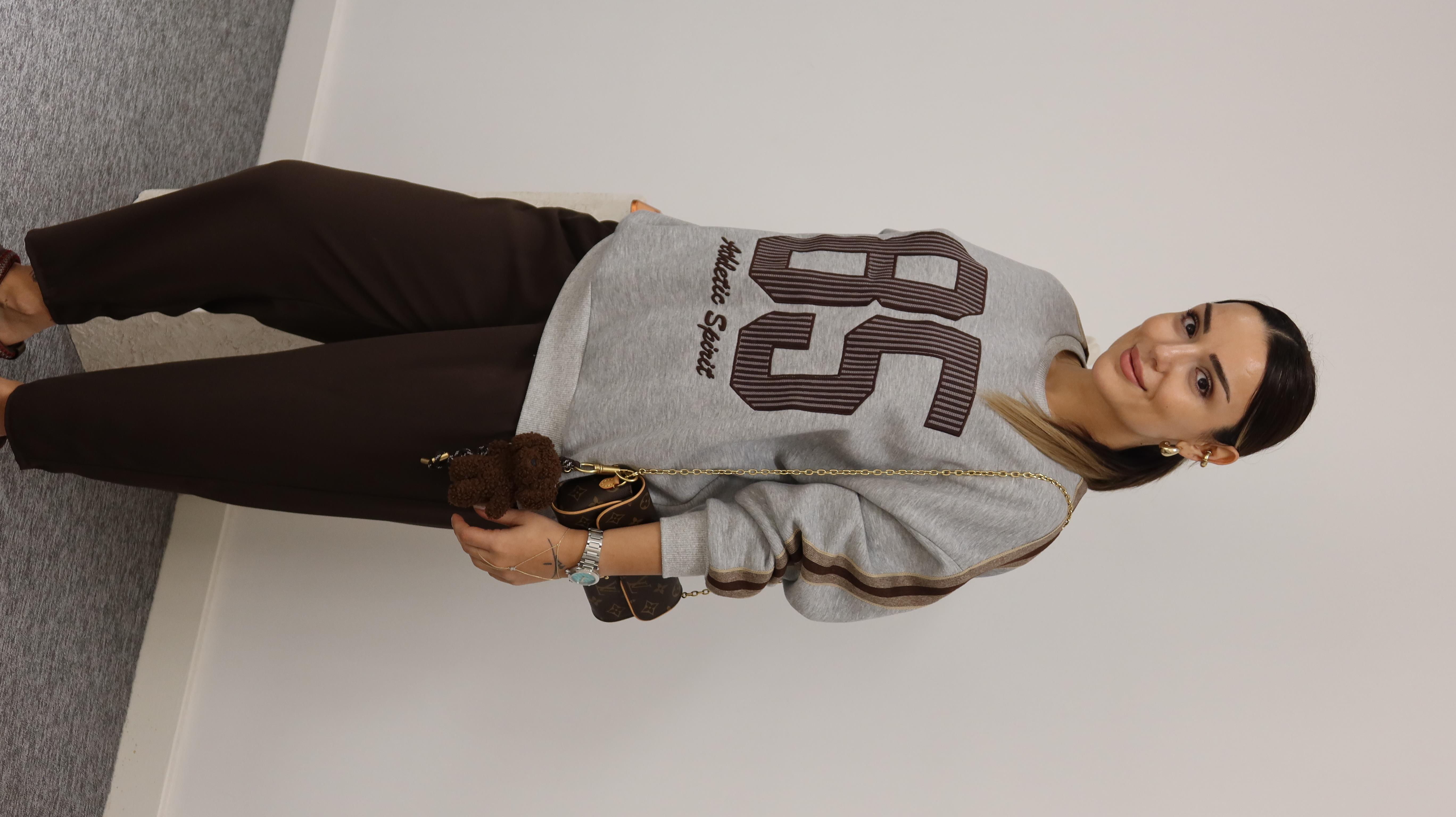 85 Yazılı Kollar Şerit Detaylı Gri Sweatshirt