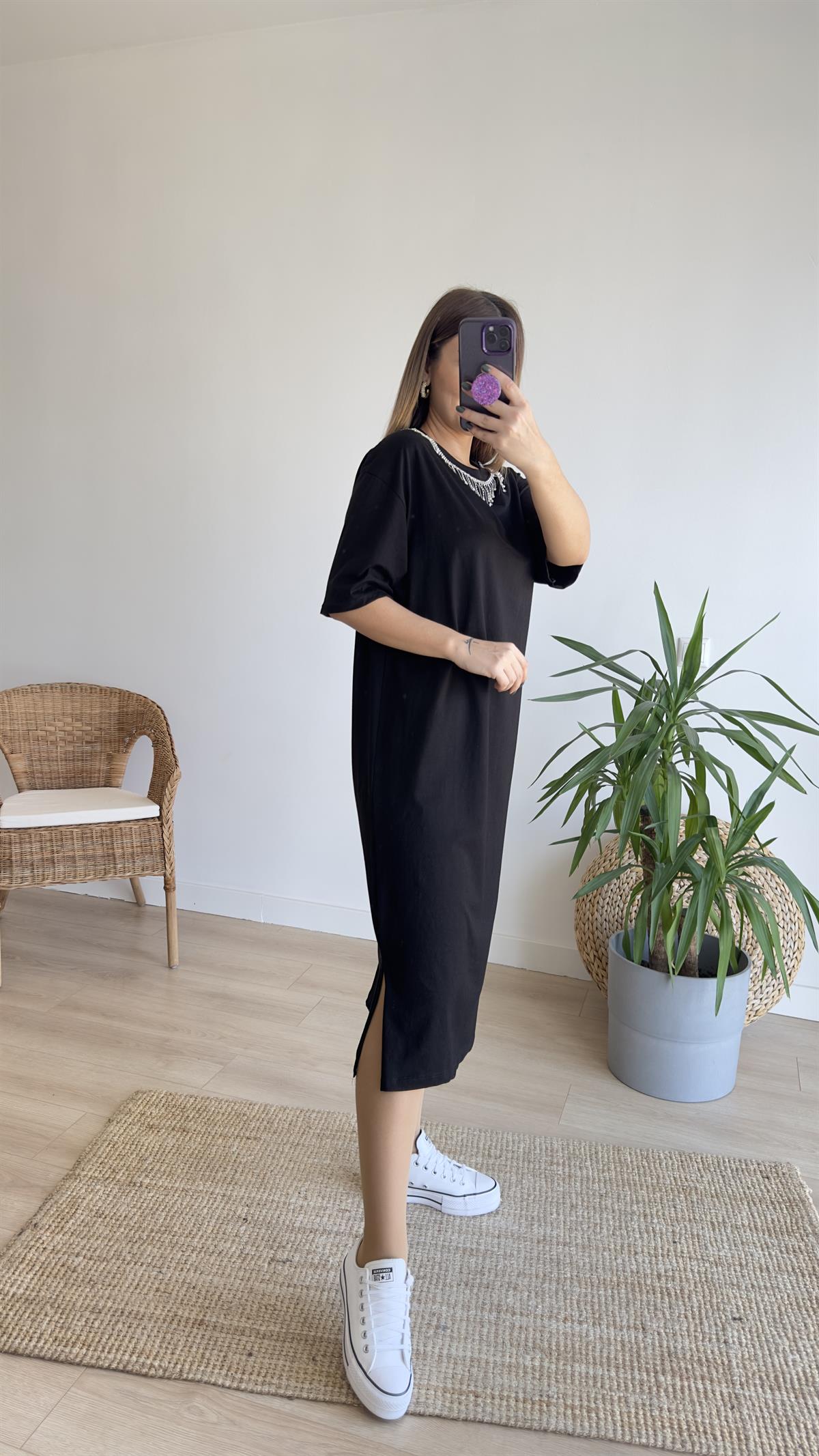 Yakası Taşlı Basic Elbise 