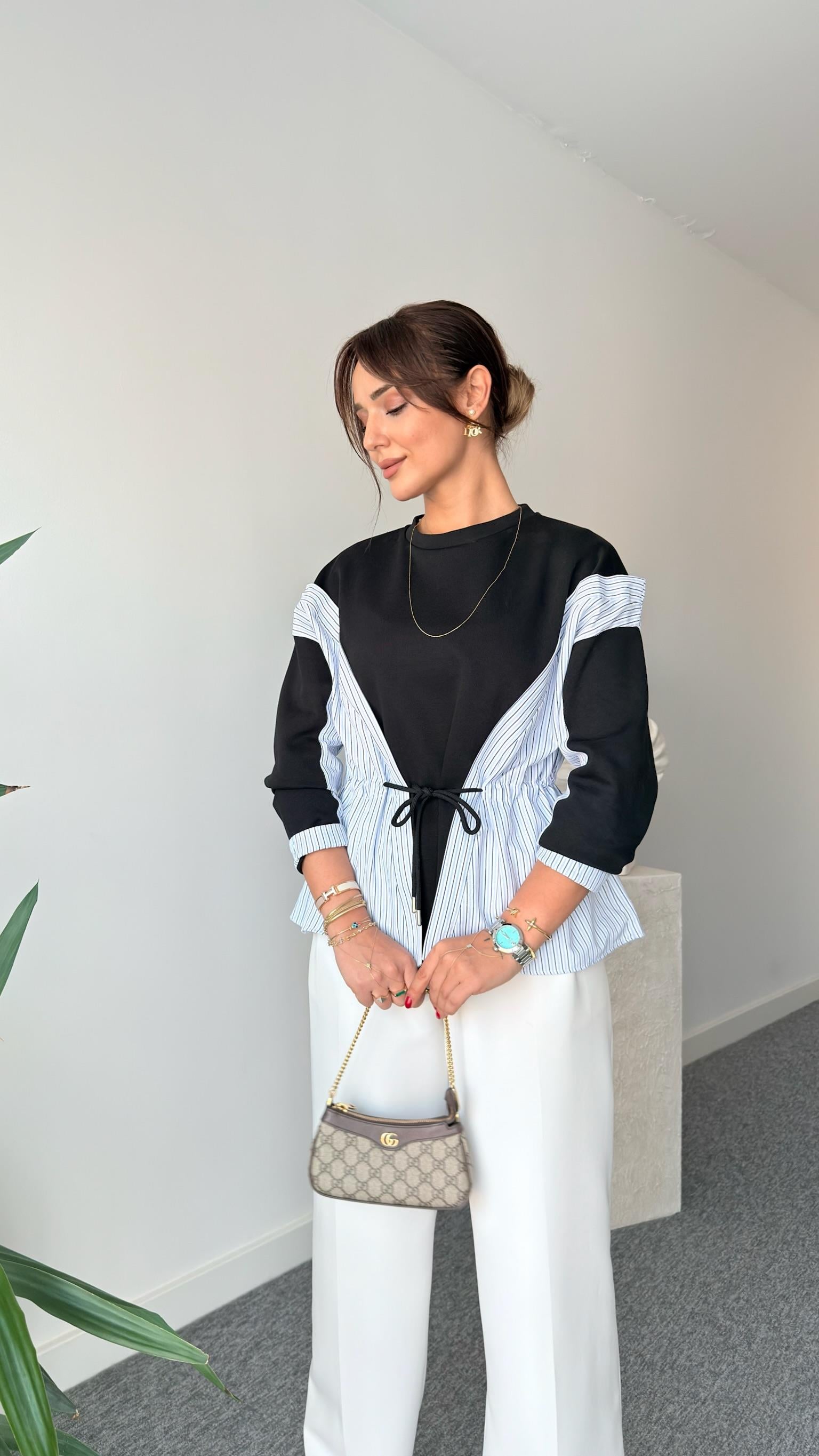 Parçalı Yanı Bağcıklı Sweatshirt