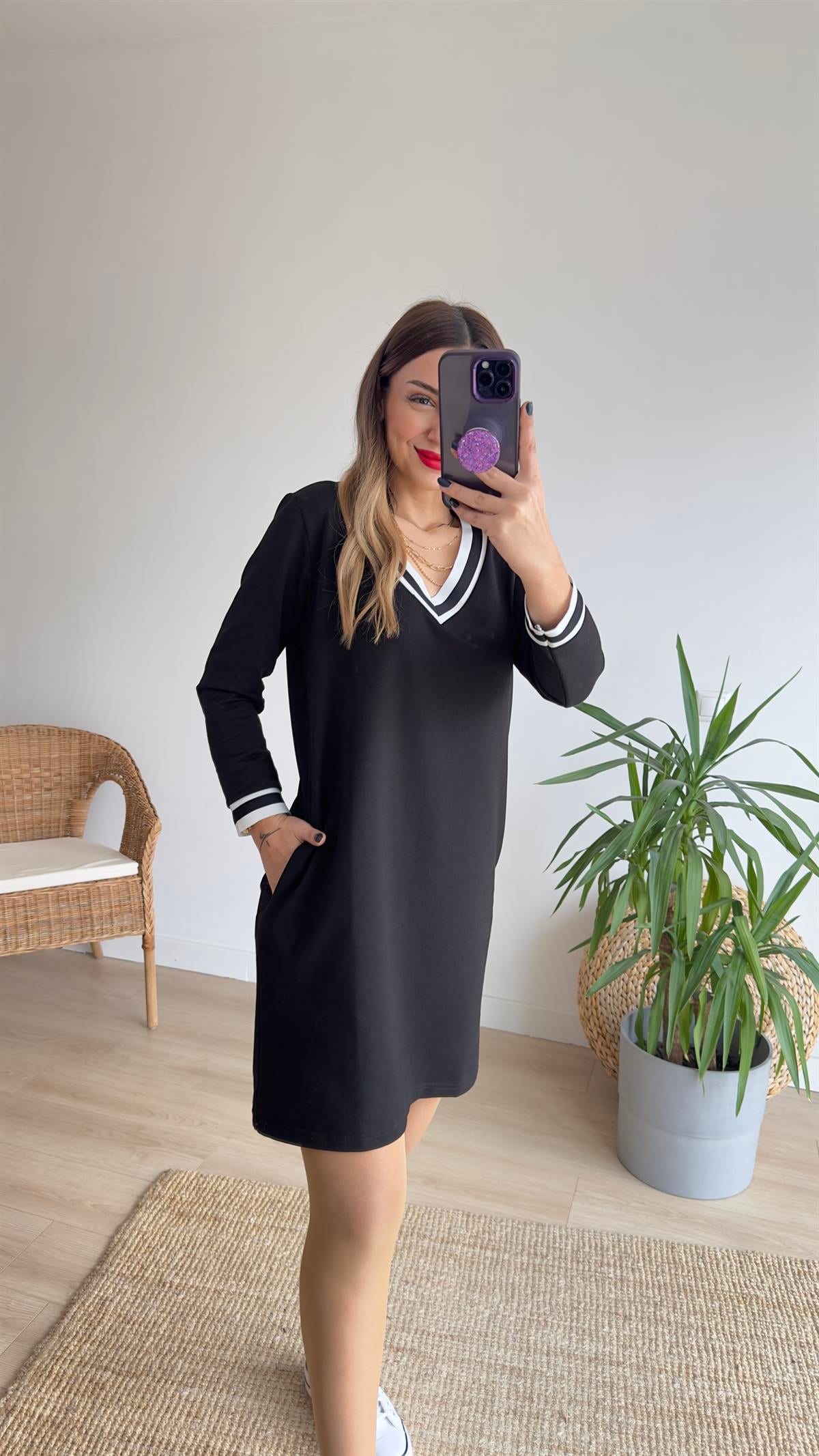 V Yaka Ribanalı Elbise 