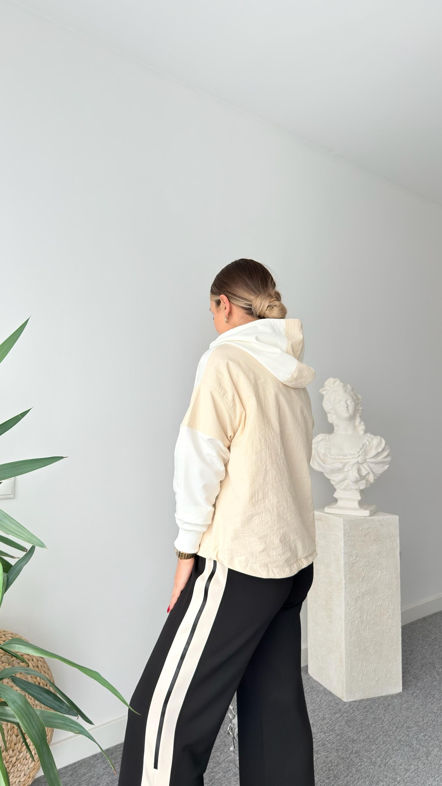 Alega Bej Paraşüt Detaylı Kapüşonlu Sweatshirt