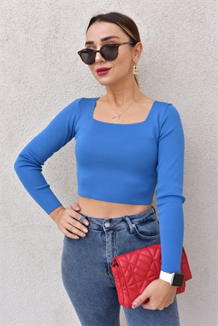 Kare Yaka Mavi Triko