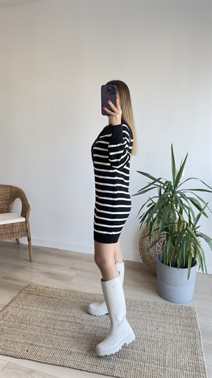 Düğme Detaylı Çizgili Tunik Elbise