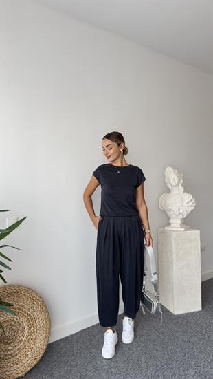 Sırt Pencere Detay Siyah Modal Tulum