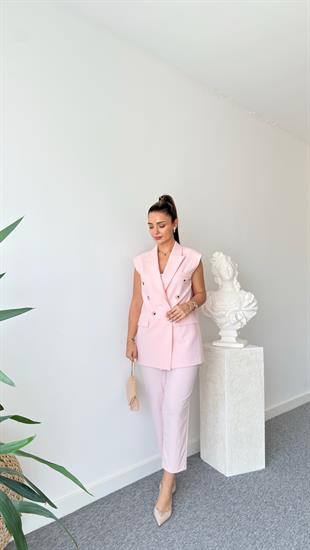 Ena Pembe Yelekli Takım 