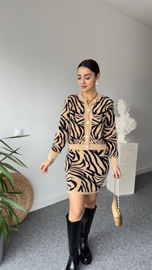 Zebra Desen Yumoş Sakallı Etekli Takım