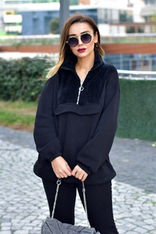 Peluş Detaylı Siyah Sweat