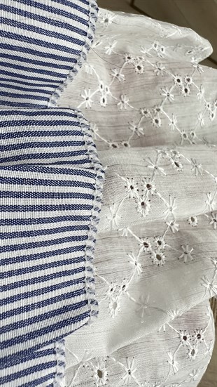 Fistolu Mavi Çizgili Tasarım Tshirt
