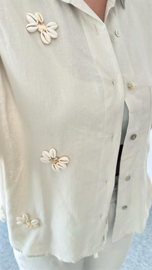 Bej Çiçek Aksesuarlı Keten Takım