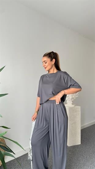 Gri Gablit Pile Detaylı İkili Takım