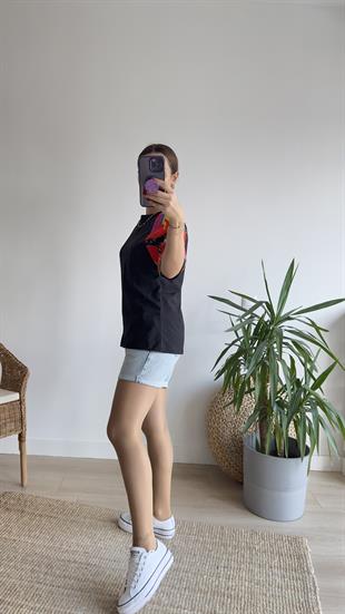 Kolları Renkli Siyah Tshirt
