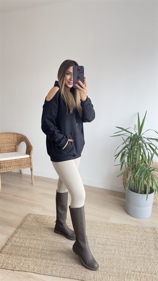 Omuz Pencere Detaylı Siyah Sweat