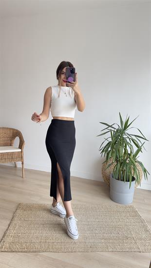 Yırtmaçlı Siyah Midi Etek