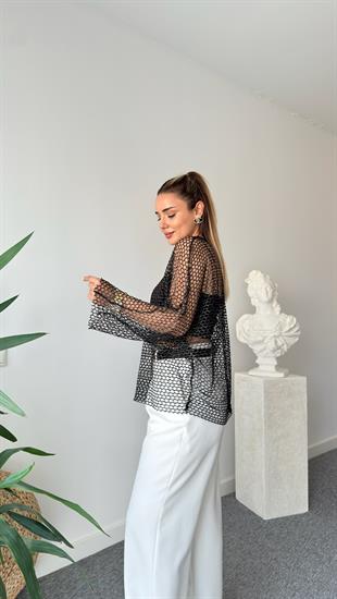 Siyah Kayık Yaka Yarasa Kol File Bluz