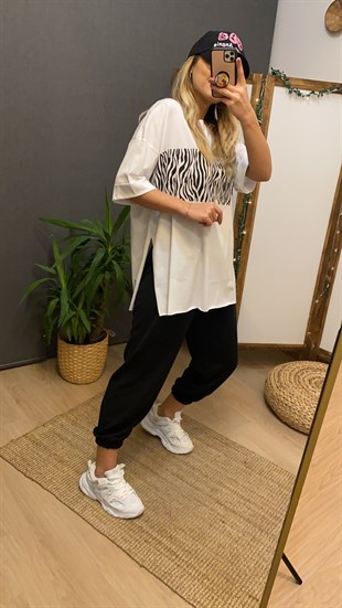 Zebra Baskılı Beyaz Tshirt