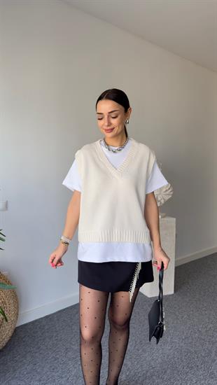 V Yaka Bej Süveter Detaylı Bluz