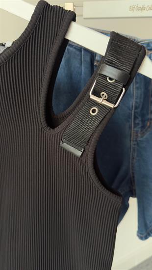 Kemer Aksesuarlı Siyah Fitilli Atlet