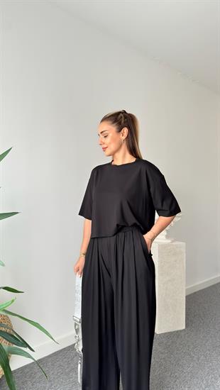 Siyah Gablit Pile Detaylı İkili Takım