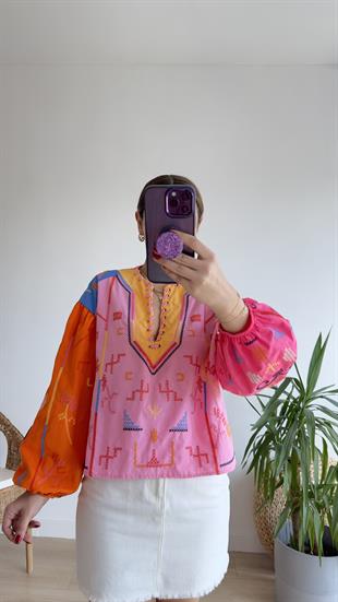 Olin İşlemeli Tasarım Bluz