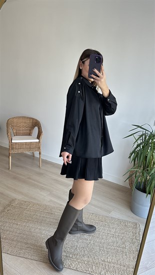 Omzu Çıtçıt Detaylı Siyah Basic Gömlek