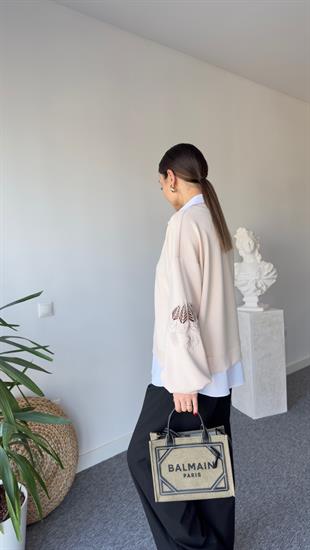 Gömlek Detaylı Kollar Aplikeli Bej Modal Sweat