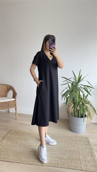 V Yaka Siyah Basic Elbise