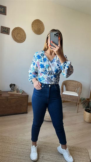  Çiçekli Bluz