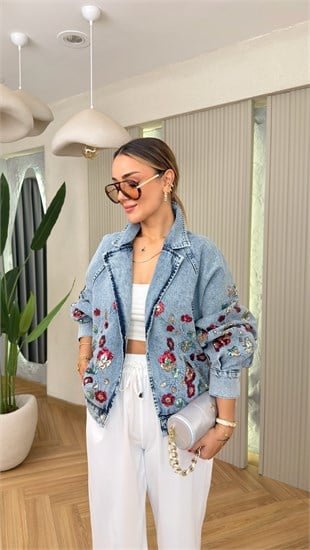 Bruna Renkli Nakış Detaylı Kot Ceket