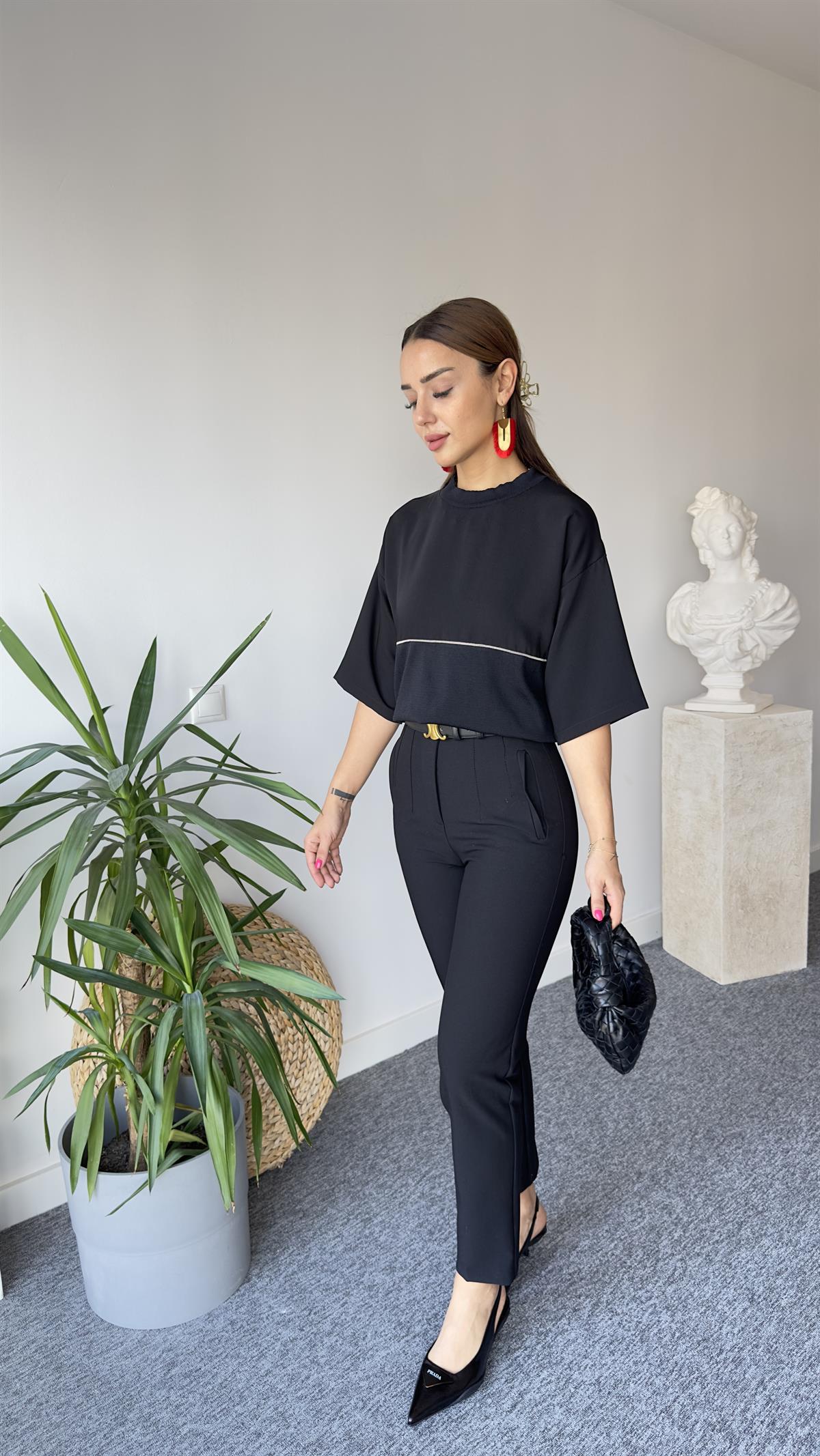 Triko Ve Taş Detay Saten Bluz 