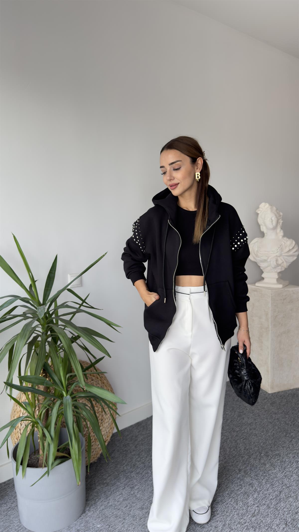Orj Model Kolları Taşlı Siyah Sweat