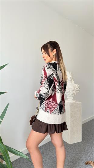 Kırmızı Paro Taş Detaylı Baklava Desen Hırka