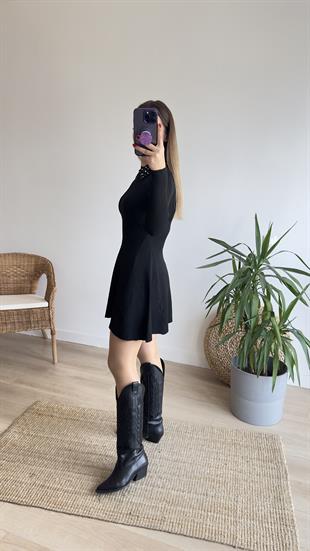 Yakası Çıkabilen Triko Elbise 