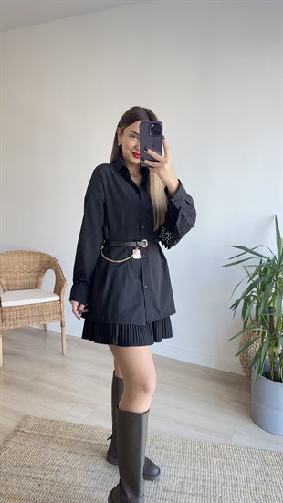 Sırtı Fisto Detaylı Oversize Siyah Gömlek