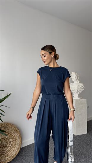 Sırt Pencere Detay Lacivert Modal Tulum