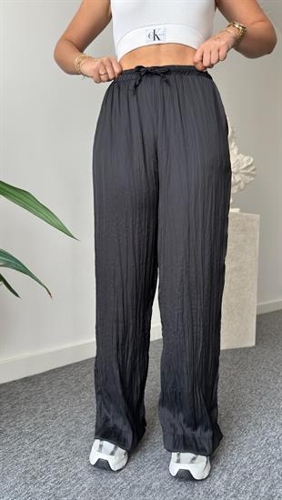 Siyah Kırışık Pantolon