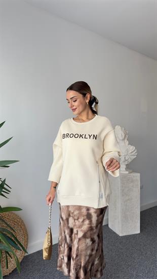 Sırtı Baskılı Yanlar Fermuarlı Bej Sweatshirt